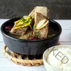 든든한 한끼 수삼과 대추를 넣은 영양가득 한방 왕 갈비탕 2종, 왕갈비탕 1.3kg x 7팩