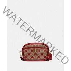 [해외]코치 CAMERA BAG IN SIGNATURE CANVAS WITH HEART PRINT