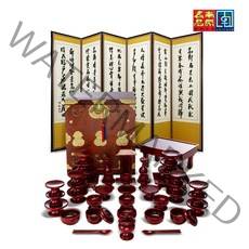 춘향골 남원목기 물푸레 제기 47p + 오동함 (+향로상) 추사 산수화 6폭병풍, 1box, 접시18,나물접시3,술잔3,잔대3,탕기3,식혜그릇1,향로1,촛대2,어틀1,편틀1,지방틀1,주발2세트,오동함1,6폭병풍,향로상