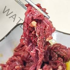 육사시미 육회용 소고기 뭉티기 육회 한우 1++등급 투뿔 보섭살 삼각살 설도 100g, 한우 육회 300g, 1개
